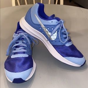 Women’s Nike Tennis Shoes